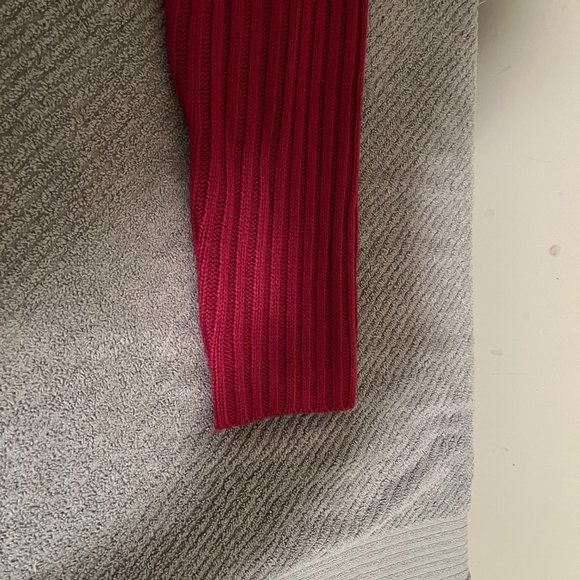 Sweater - Picture 5 of 7